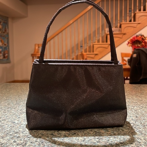 Black micro purse with floral embroidery on front Double handle and snap closure - Picture 4 of 7